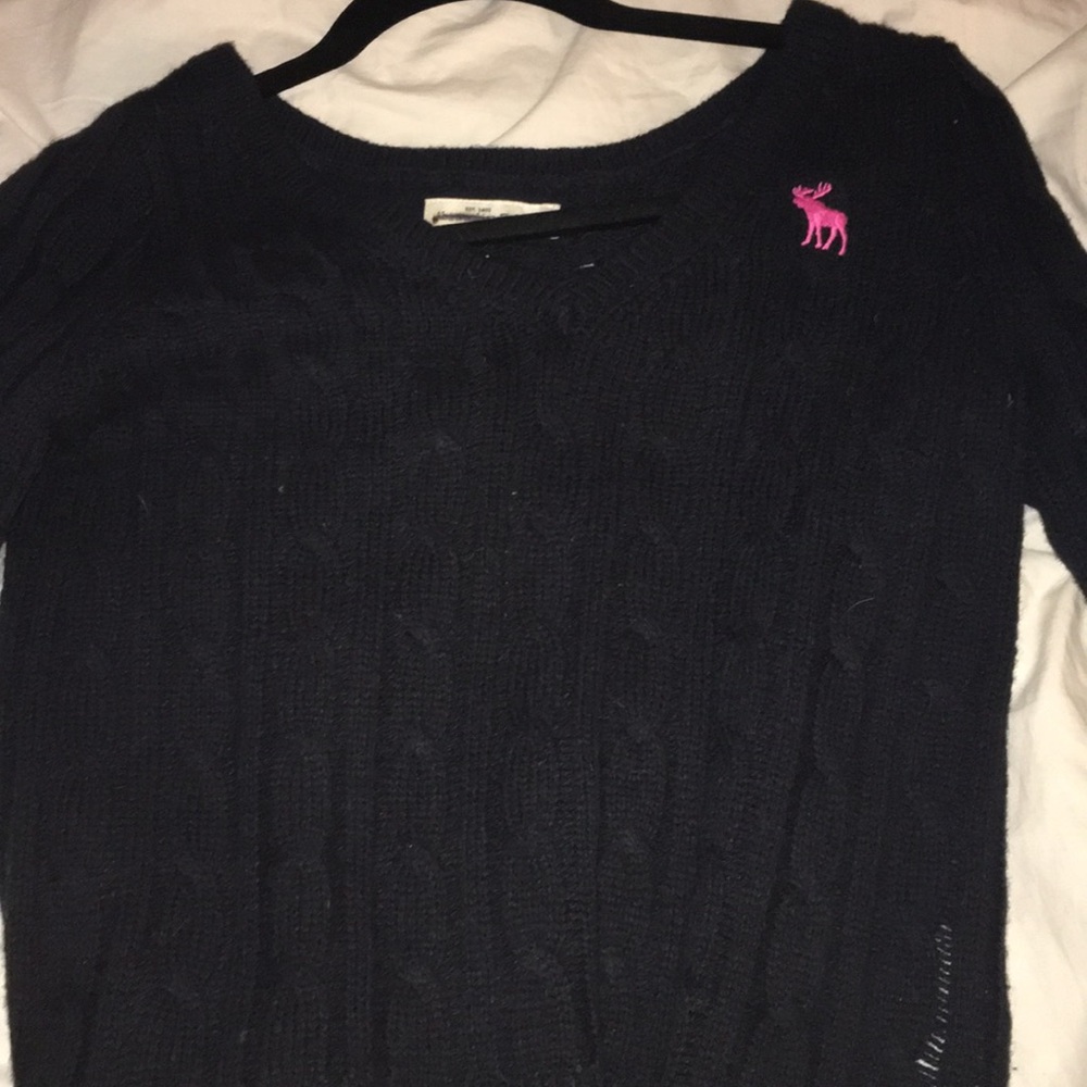 Navy Abercrombie & Fitch Sweater